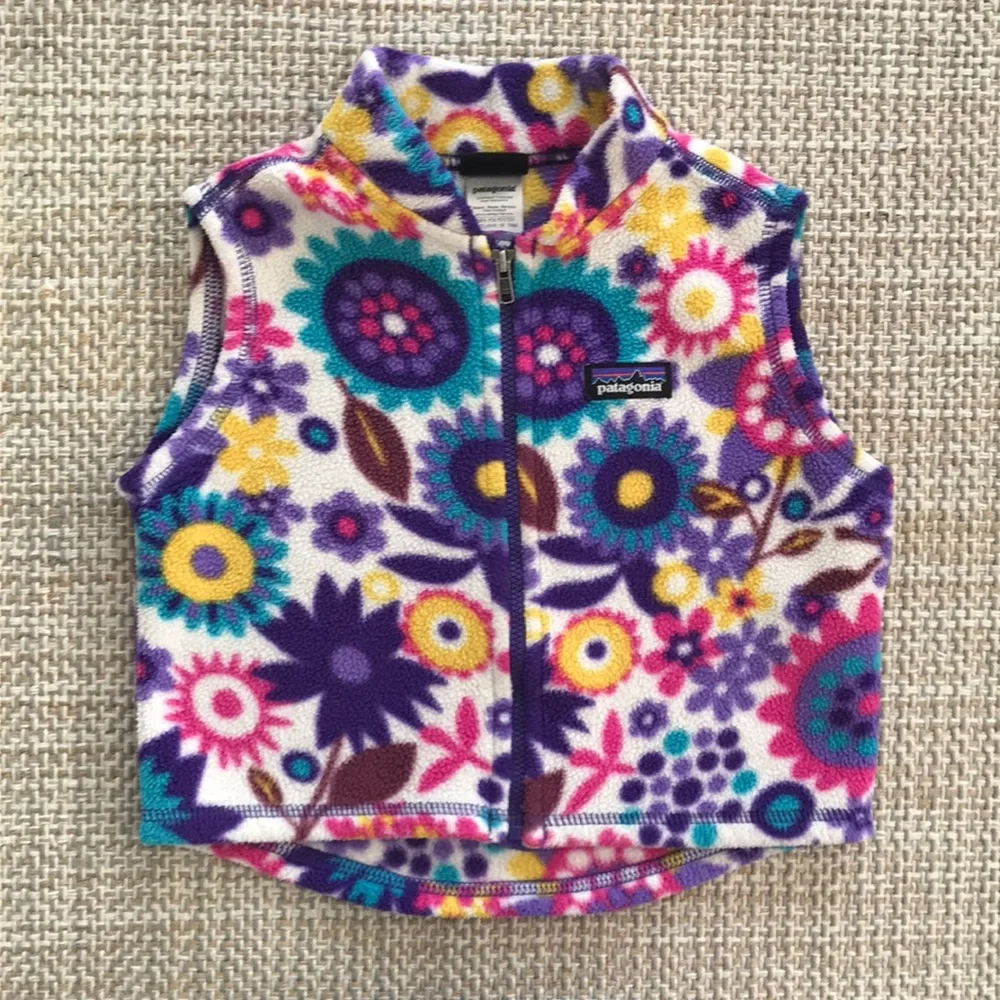 Patagonia Fleece Vest (size 18m)